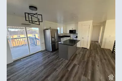 3950 Squire Crest Dr, Taylorsville, UT 84118 - Photo 5