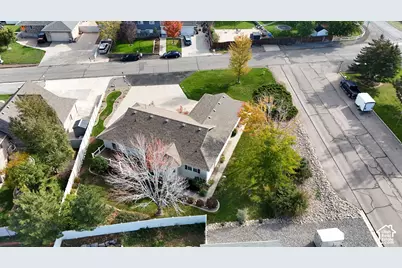 319 N Escalante Dr, Elk Ridge, UT 84651 - Photo 31