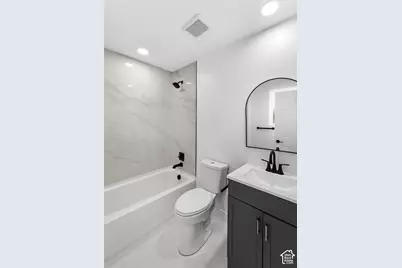 2202 S Lake St, South Salt Lake, UT 84106 - Photo 13
