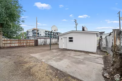 2202 S Lake St, South Salt Lake, UT 84106 - Photo 31