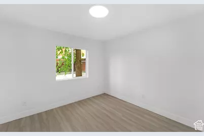 2202 S Lake St, South Salt Lake, UT 84106 - Photo 11