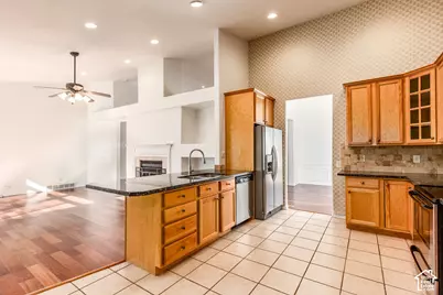 14034 S Hawberry Rd, Draper, UT 84020 - Photo 13