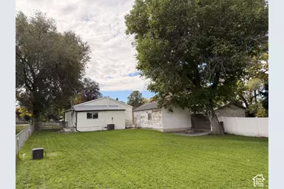 364 W Lakeview Rd N, Lindon, UT 84042 - Photo 13
