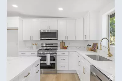 5565 S Hunt Rd E, South Jordan, UT 84095 - Photo 9