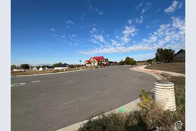 1158 W 3425 N #212, Pleasant View, UT 84414 - Photo 3