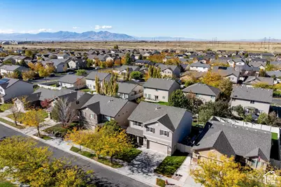 947 N Hillingdon Ct W, North Salt Lake, UT 84054 - Photo 35