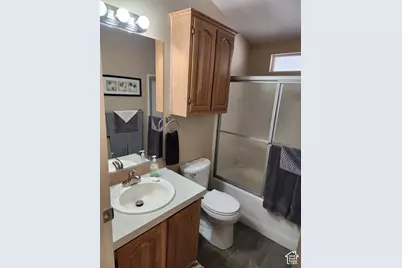 42 Sunset Dr, Layton, UT 84041 - Photo 13