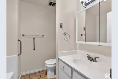 5448 S 875 E, South Ogden, UT 84405 - Photo 17