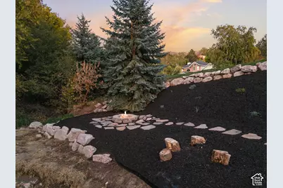 2119 Oak Ln, Layton, UT 84925 - Photo 5