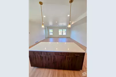 7623 S 300 E, Sandy, UT 84047 - Photo 7