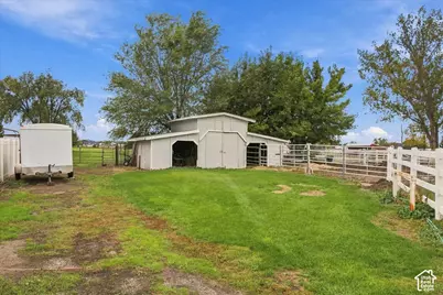 3197 N Higley Rd, Farr West, UT 84404 - Photo 31