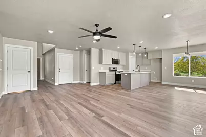 97 E Crestwood, Kaysville, UT 84037 - Photo 7