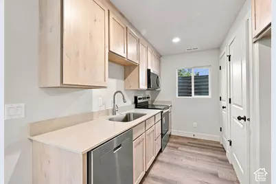 97 E Crestwood, Kaysville, UT 84037 - Photo 31
