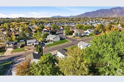1266 E Cherry Ln, Layton, UT 84040 - Photo 31