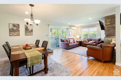 4454 S Aspen Hollow Ln, Salt Lake City, UT 84117 - Photo 9