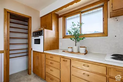1165 N 200 W, Bountiful, UT 84010 - Photo 5