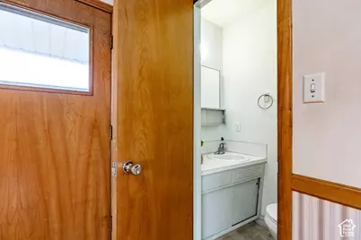 1165 N 200 W, Bountiful, UT 84010 - Photo 19