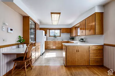 1165 N 200 W, Bountiful, UT 84010 - Photo 3