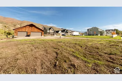 2135 N 725 Cir W, Centerville, UT 84014 - Photo 3