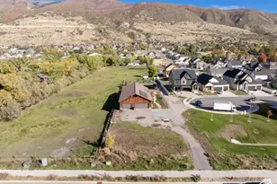 2135 N 725 Cir W, Centerville, UT 84014 - Photo 1