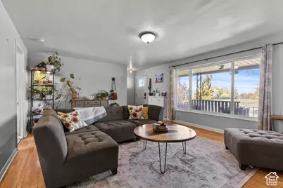 387 W 2600 S, Bountiful, UT 84010 - Photo 11