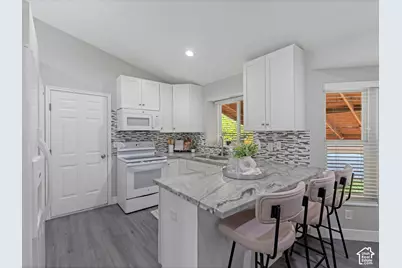 1546 N Newton Park St W, Salt Lake City, UT 84116 - Photo 5