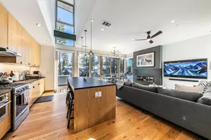 15024 Peak View Pl, Truckee, CA 96161 - Photo 3