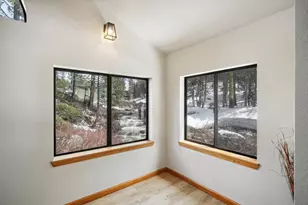 21907 Donner Pass Rd, Soda Springs, CA 95728 - Photo 17