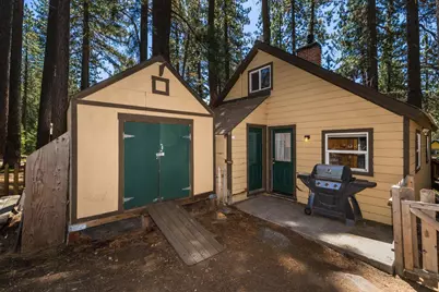 13464 Moraine Road, Truckee, CA 96161 - Photo 9