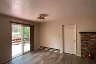 302 Mountain View Rd, Calpine, CA 96124 - Photo 7