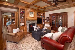 8133 Valhalla Dr, Truckee, CA 96161 - Photo 15