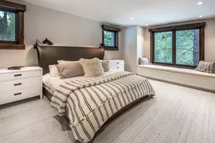 8208 Valhalla Dr, Truckee, CA 96161 - Photo 15