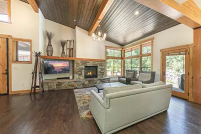 10136 Sagebrush Court, Truckee, CA 96161 - Photo 7