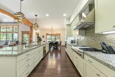 10136 Sagebrush Court, Truckee, CA 96161 - Photo 9