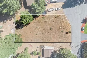 10583 Laburnham Cir, Truckee, CA 96161 - Photo 3