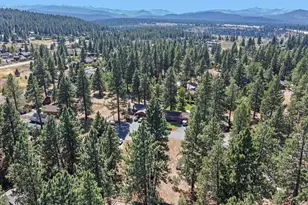 10583 Laburnham Cir, Truckee, CA 96161 - Photo 13