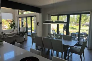 10209 Modane Pl, Truckee, CA 96161 - Photo 9