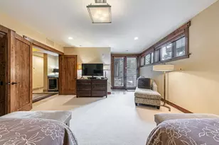 7201 Larkspur Ln, Truckee, CA 96161 - Photo 15