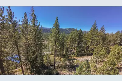 12605 E Sierra Drive, Truckee, CA 96161 - Photo 11