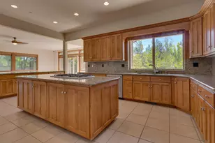11939 Dove Terrace, Truckee, CA 96161 - Photo 17