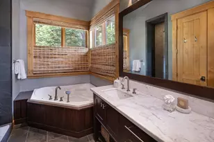 8215 Olana Ct, Truckee, CA 96161 - Photo 15