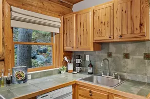 16465 Northwoods Blvd, Truckee, CA 96161 - Photo 9