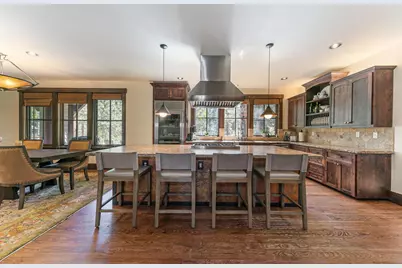 8250 Lahontan Drive, Truckee, CA 96161 - Photo 9