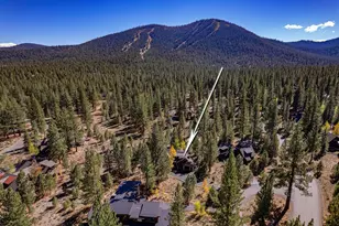 8250 Lahontan Dr, Truckee, CA 96161 - Photo 25