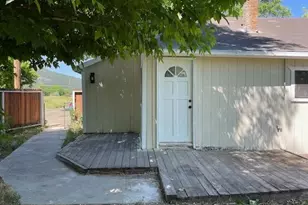 213 Willow St, Loyalton, CA 96118 - Photo 3