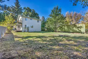 604 Pine St, Loyalton, CA 96118 - Photo 25