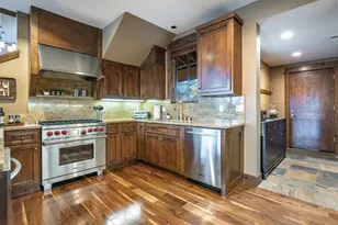 12498 Villa Ct, Truckee, CA 96161 - Photo 9