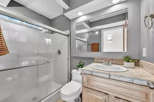 13081 Davos Dr, Truckee, CA 95726 - Photo 15