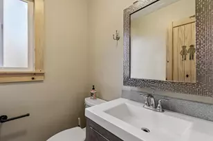 10164 Shore Pine Rd, Truckee, CA 96161 - Photo 15