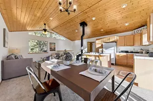 13271 Moraine Rd, Truckee, CA 96161 - Photo 11